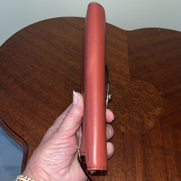 Kate Spade Satchel/Crossbody/shoulder bag turn lock Brown leather amazing cond - Picture 17 of 17